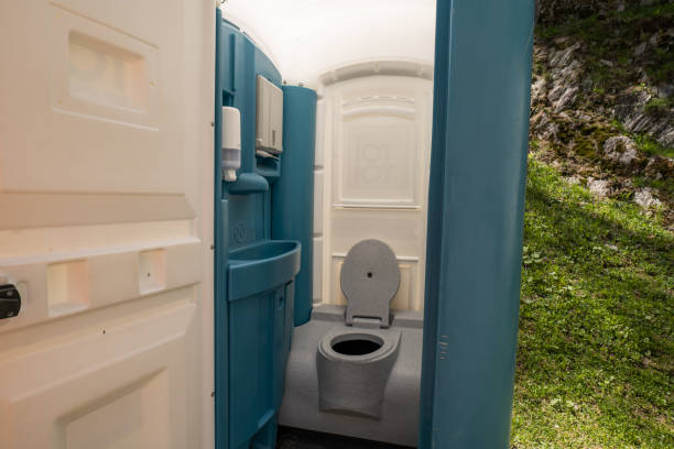 Best Luxury portable toilet rental  in Meyers, CA